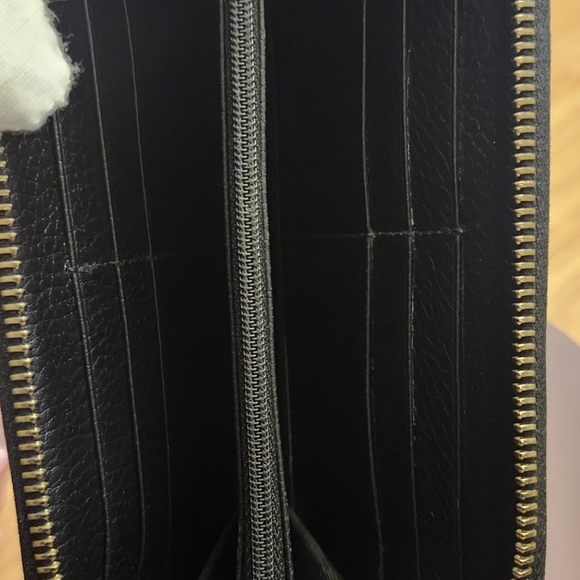 Gucci Interlocking G Leather Zip Around . - Picture 12 of 16